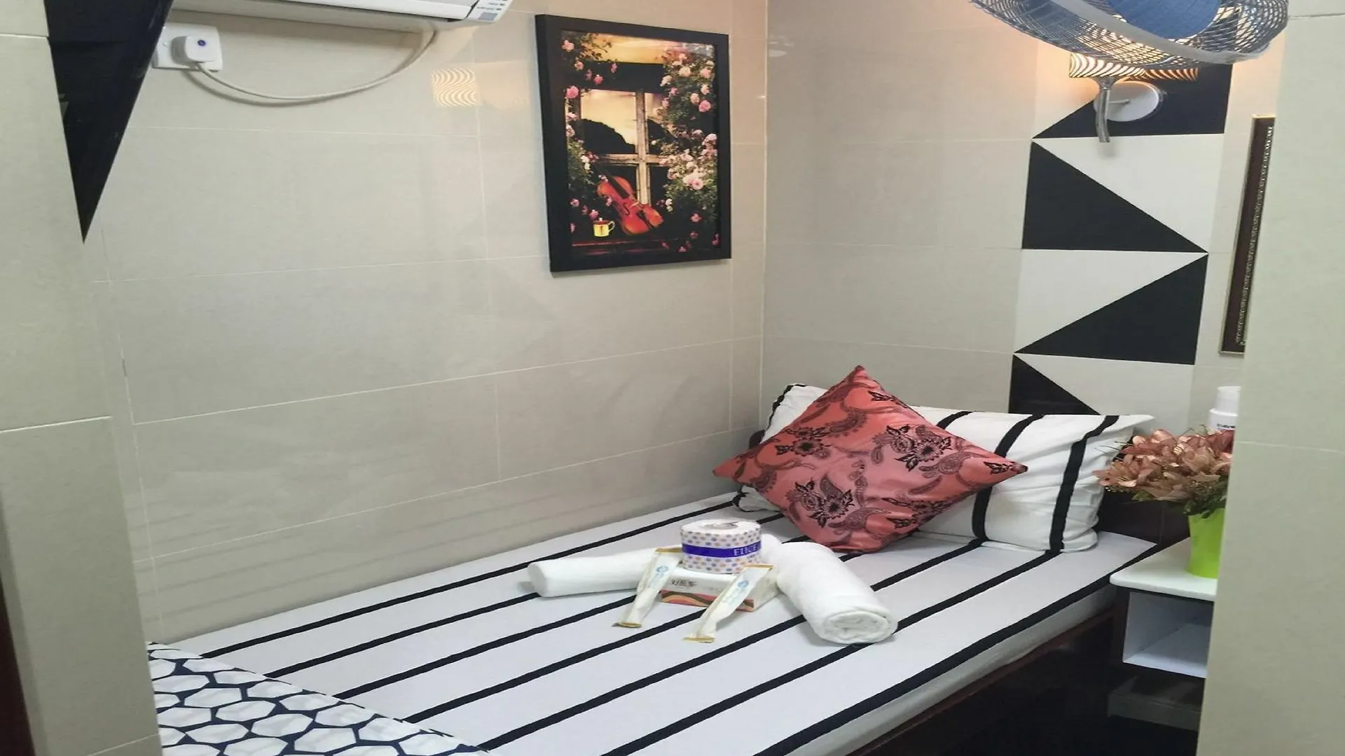 Hi-Inn 香港 0*,  中国